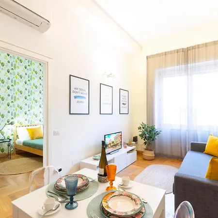 Apartment Caralis - Historic Center